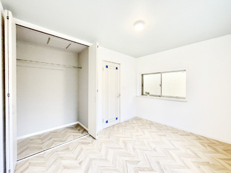 ���̑����ρ@�m���ɂ̓N���[�[�b�g�t���B�X�b�L���Ƃ�����Ԃł�����芰���܂��I