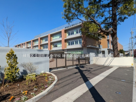 ���ӊ��@���w�Z 830m ���n�旧�֒��k���w�Z