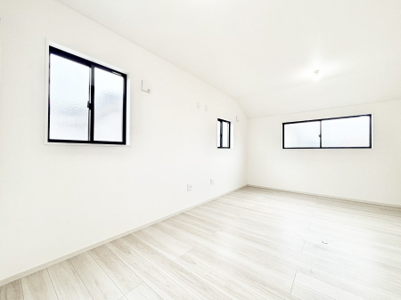 �Q���@�g���₷���`�Ńx�b�g��Ƌ�̒u�����ɂ����邱�Ƃ�����܂���B   