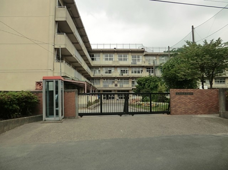 ���ӊ��@���w�Z 1730m ���ˎs����Z���w�Z