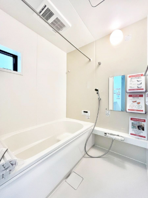 �����@�D�����F�����̃o�X���[���B�������ƃ����b�N�X�ł������ł��ˁB 