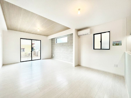 ���̑����ρ@�܂�グ�V����̗p�����J�����̂���_�C�j���O