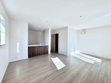 ���̑����ρ@�Ƒ������R�ƏW�܂�e���̃X�y�[�X�ɂȂ肻��