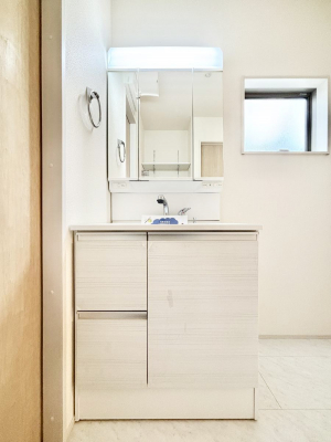 ���ʑ�E���ʏ��@���[�͂Ƌ@�\���ɗD�ꂽ���ʉ��ϑ�  