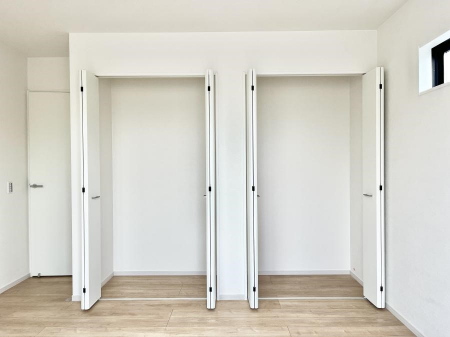 ���[�@�����Ղ�̎��[�X�y�[�X�ŉ��K�ɕ�点���� 