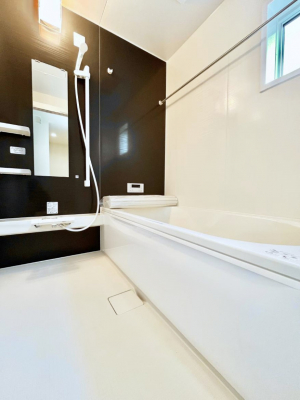 �����@����̔�����₷��؂ȃo�X�^�C���B�������Ƃ����C���y����Ŕ����Ƃ肽���ł��ˁI  