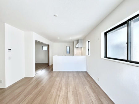 ���̑����ρ@�Ƒ������R�ƏW�܂�e���̃X�y�[�X�ɂȂ肻��  