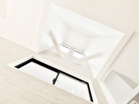 ���̑����ρ@�������ɖ��邳�ƊJ�������v���X���Ă���鐁�����̗p���܂����I