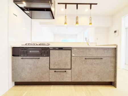 �L�b�`���@�������������I�ɁA�y�����I�V�X�e���L�b�`��