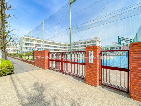 ���ӊ��@���w�Z 320m �k�旧���\�����w�Z