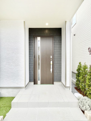 ���ց@��؂ȉƑ��A���q���o�}���錺�ցB