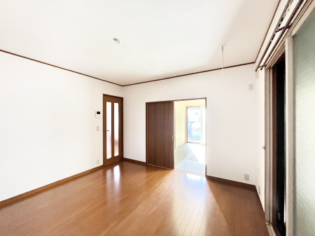 ���̑����ρ@���邢�z���������A�����̕��͋C�ɖ��������_�C�j���O�B   