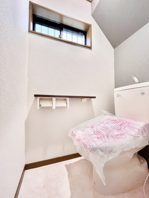 �g�C���@�g�C����1�K��2�K���ꂼ��ɔz�u����Ă��ĂƂĂ��֗��ł��B 