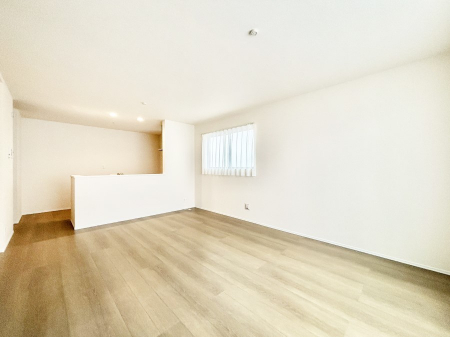 ���̑����ρ@�V���v���ȃf�U�C���Ȃ̂ŃC���e���A���l����̂��y���݂ł���