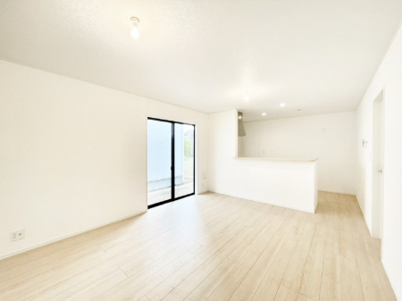 ���̑����ρ@�Ƒ��̏Ί炪���R�Ɛ��܂�Ă���A����ȕ��͋C�̃_�C�j���O�Ɏd�オ���Ă��܂��B