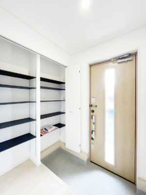 ���ց@�K���X�X���b�g�̓��������փh�A�������Ɍ���͂��Ă���܂�