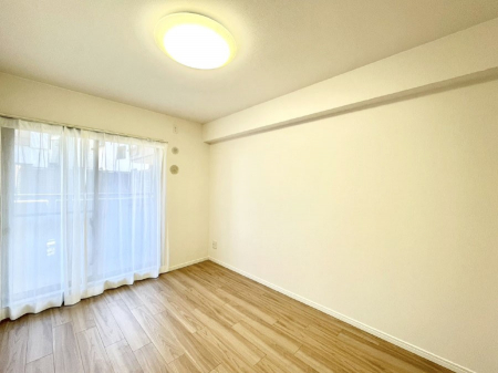 ���̑����ρ@�o���R�j�[���J�������v���X���Ă����m��  