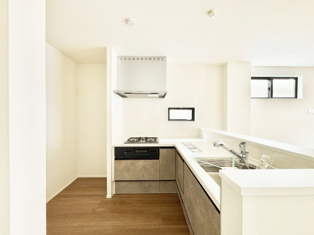 �L�b�`���@L���^���Ɨ�������X�y�[�X���L�X�Ǝg���܂��B�R���p�N�g�ɓ����Ă��������N���N�B  