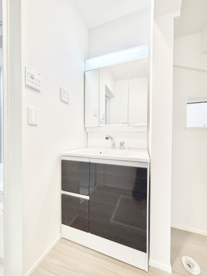 ���ʑ�E���ʏ��@�傫�����₷���O�ʋ��Ő�����������ʑ�́A�g�����Ȃ݃`�F�b�N�┧�̂������ɂ������߂ł��B 