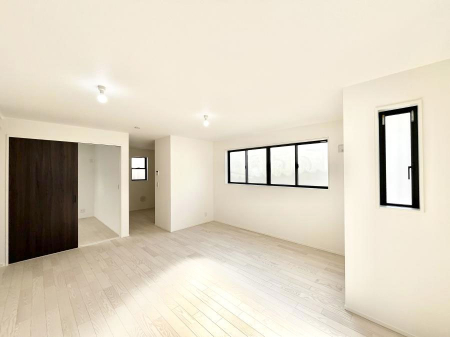 ���̑����ρ@�Ƒ������R�ƏW�܂�e���̃X�y�[�X�ɂȂ肻��