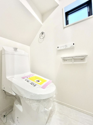 �g�C���@�g�C����1�K��2�K���ꂼ��ɔz�u����Ă��ĂƂĂ��֗��ł��B 