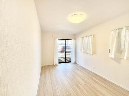 �Q���@�g���₷���`�Ńx�b�g��Ƌ�̒u�����ɂ����邱�Ƃ�����܂���B   