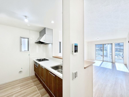 �L�b�`���@�J�E���^�[�z���Ɋy����������ׂ�B�����̂������������Ɣ��������Ȃ肻���ł��ˁB 