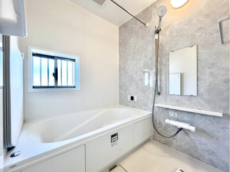 �����@����̔�����₷��؂ȃo�X�^�C���B�������Ƃ����C���y����Ŕ����Ƃ肽���ł��ˁI  