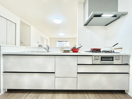 �L�b�`���@�������������I�ɁA�y�����I�V�X�e���L�b�`��