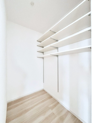 ���̑����ρ@�L�b�`���ɂ̓p���g���[�I�H�ނ̃X�g�b�N�͂������A���p�i�̎��[�Ȃǎg�����͂��낢��I