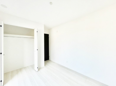 �Q���@�g���₷���`�Ńx�b�g��Ƌ�̒u�����ɂ����邱�Ƃ�����܂���B   