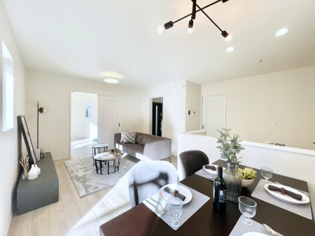 ���r���O�@�Ƒ��c���̎��Ԃ����������Ȃ��났�̃��r���O�_�C�j���O�B   