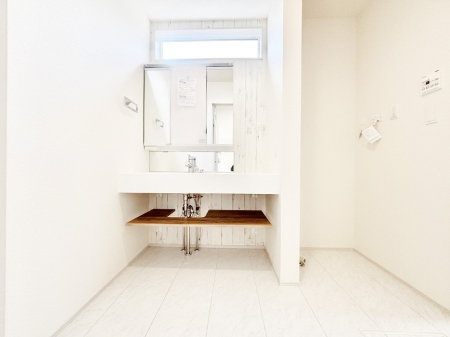 ���̑��@��Ƃ�̐��ʃX�y�[�X�Œ��̐g�x�x���X���[�Y�ɁI