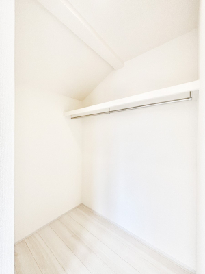 ���̑��@�ߗނ��n���K�[�Ɋ|�����܂܎��[�ł���WIC�B�ߗނ̐������ڂ����₷���ĕ֗��ł��I