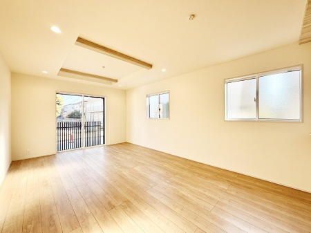 ���̑����ρ@�Ƒ������R�ƏW�܂�e���̃X�y�[�X�ɂȂ肻��