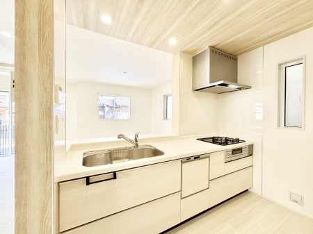 �L�b�`���@���������Ȃ��炲�Ƒ��Ƃ̉�b���y���߂�ΖʃJ�E���^�[�L�b�`��