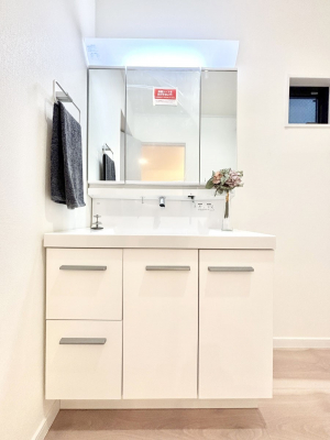 ���ʑ�E���ʏ��@�傫�����₷���O�ʋ��Ő�����������ʑ�́A�g�����Ȃ݃`�F�b�N�┧�̂������ɂ������߂ł��B 