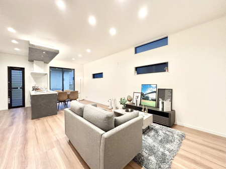 ���̑����ρ@�Ƒ������R�ƏW�܂�e���̃X�y�[�X�ɂȂ肻��