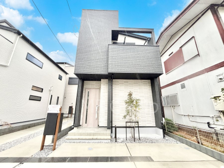 ���n�O�ώʐ^�@�������ꂽ�O�ρA�㎿�ȏZ��Ԃ��L���鎺���͉i�����S���ĉ߂�����Z���ł��B 