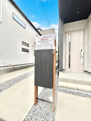 ���̑��@�V���v���f�U�C���̃|�X�g�B