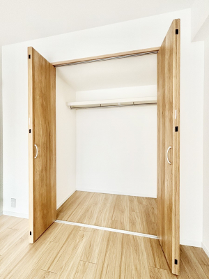 ���[�@�S�����N���[�[�b�g�t��