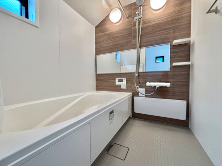 �����@����̔�����₷��؂ȃo�X�^�C���B�������Ƃ����C���y����Ŕ����Ƃ肽���ł��ˁI  