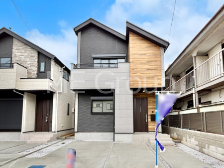 ���n�O�ώʐ^�@�����Ղ�̗z���ƊJ�����ɕ�܂�閾�邢�Z�܂�  