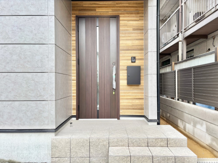 ���ց@�Z�܂��̊�����o����A���փh�A�B 