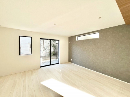 ���̑����ρ@�傫�ȑ����炽���Ղ�̗z���ƕ����������郊�r���O  