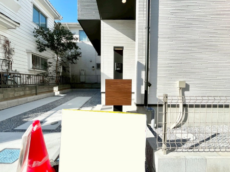 ���̑��@�V���v���f�U�C���̃|�X�g�B