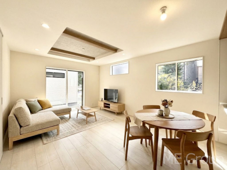 ���r���O�@���Ƒ��̓��₩�Șb�����ŕ�܂�閾�邢���r���O  ���Ƌ��CG�ł�