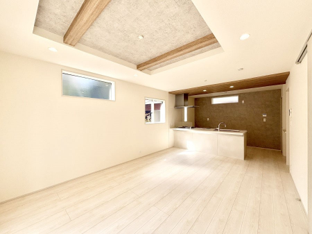 ���r���O�@�������������͋C�̂k�c�j�͉Ƒ��݂�Ȃ̉��K���  