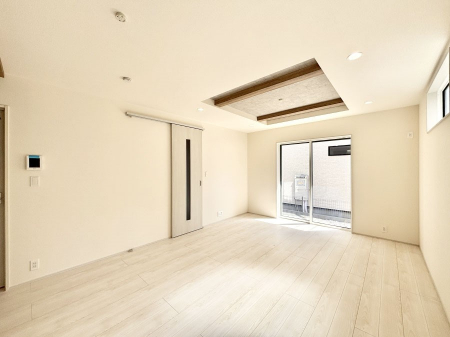 ���̑����ρ@�傫�ȑ����炽���Ղ�̗z���ƕ����������郊�r���O  