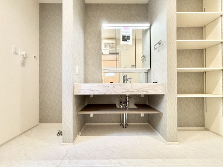 ���ʑ�E���ʏ��@�傫�����₷���O�ʋ��Ő�����������ʑ�́A�g�����Ȃ݃`�F�b�N�┧�̂������ɂ������߂ł��B 